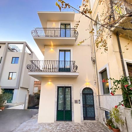 Longo Suites Таормина Экстерьер фото