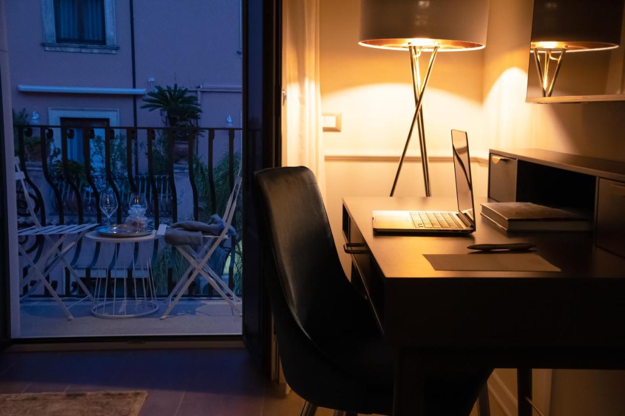 Longo Suites Таормина Экстерьер фото